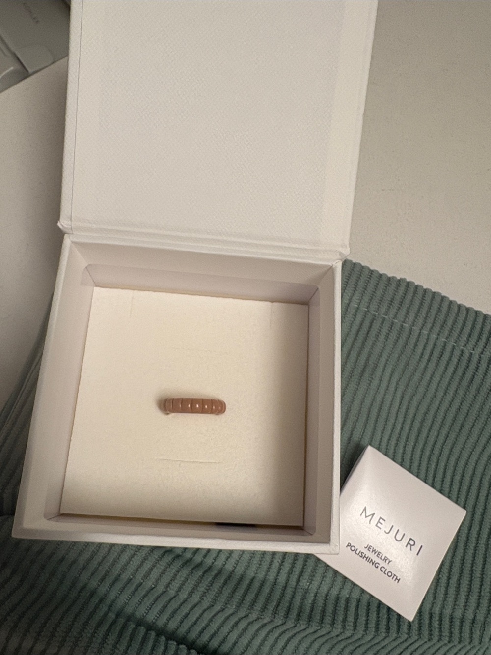 Mejuri Women’s ring